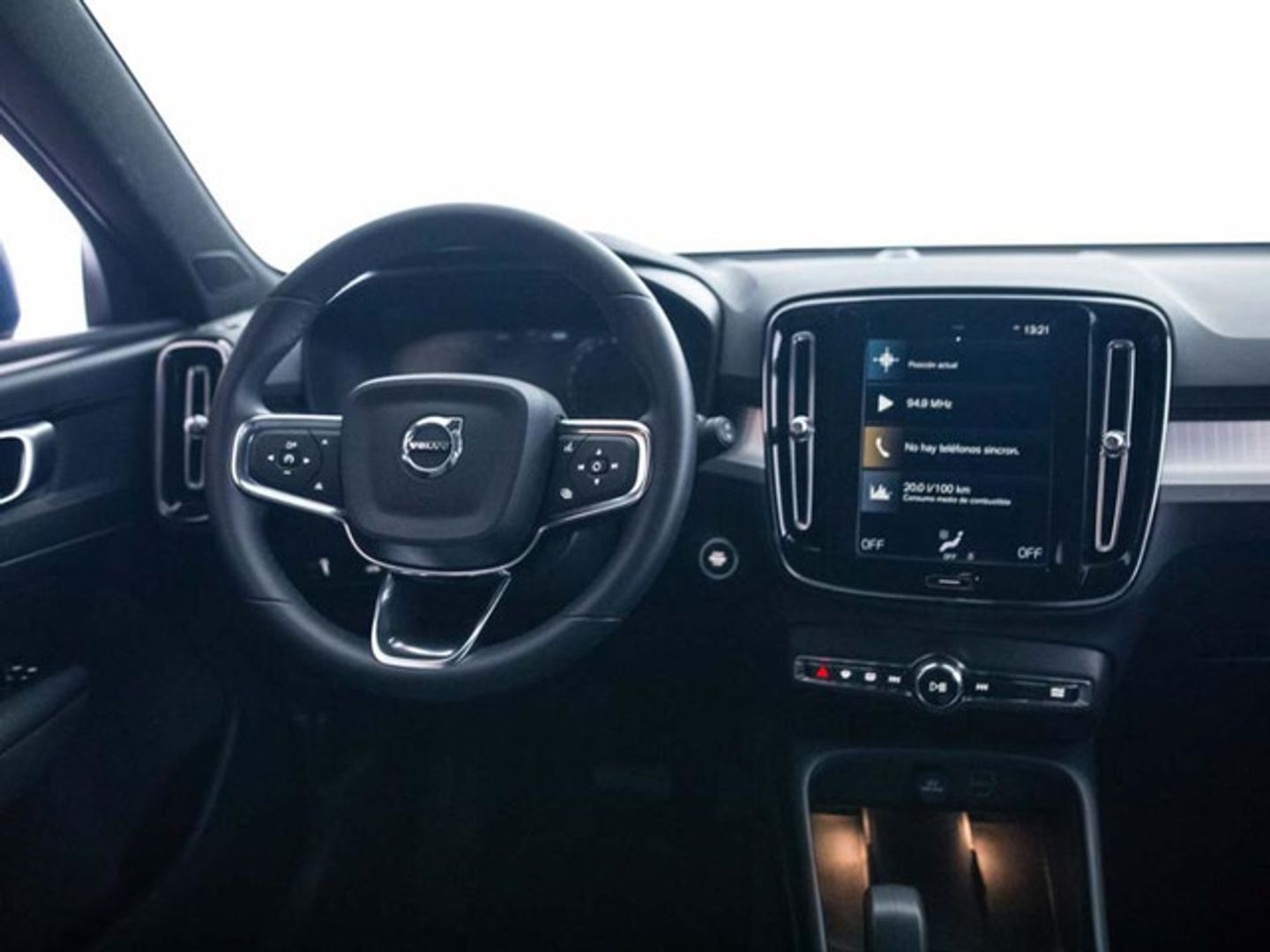 Volvo XC40 T2 Core Auto 95 kW (129 CV)