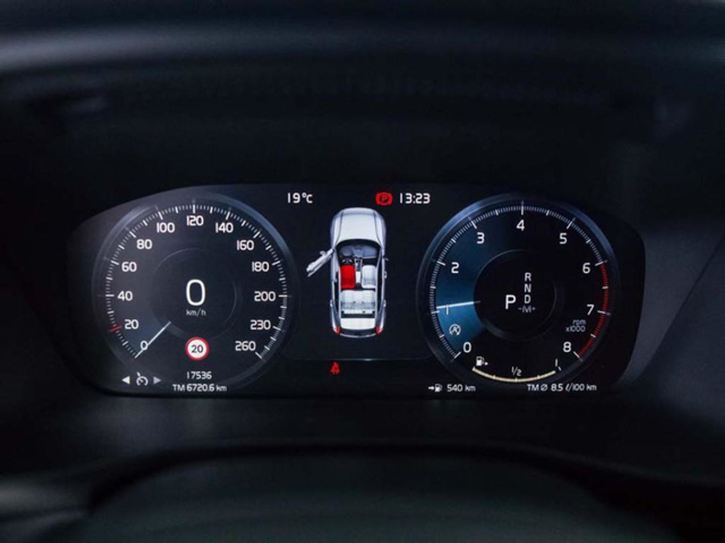 Volvo XC40 T2 Core Auto 95 kW (129 CV)