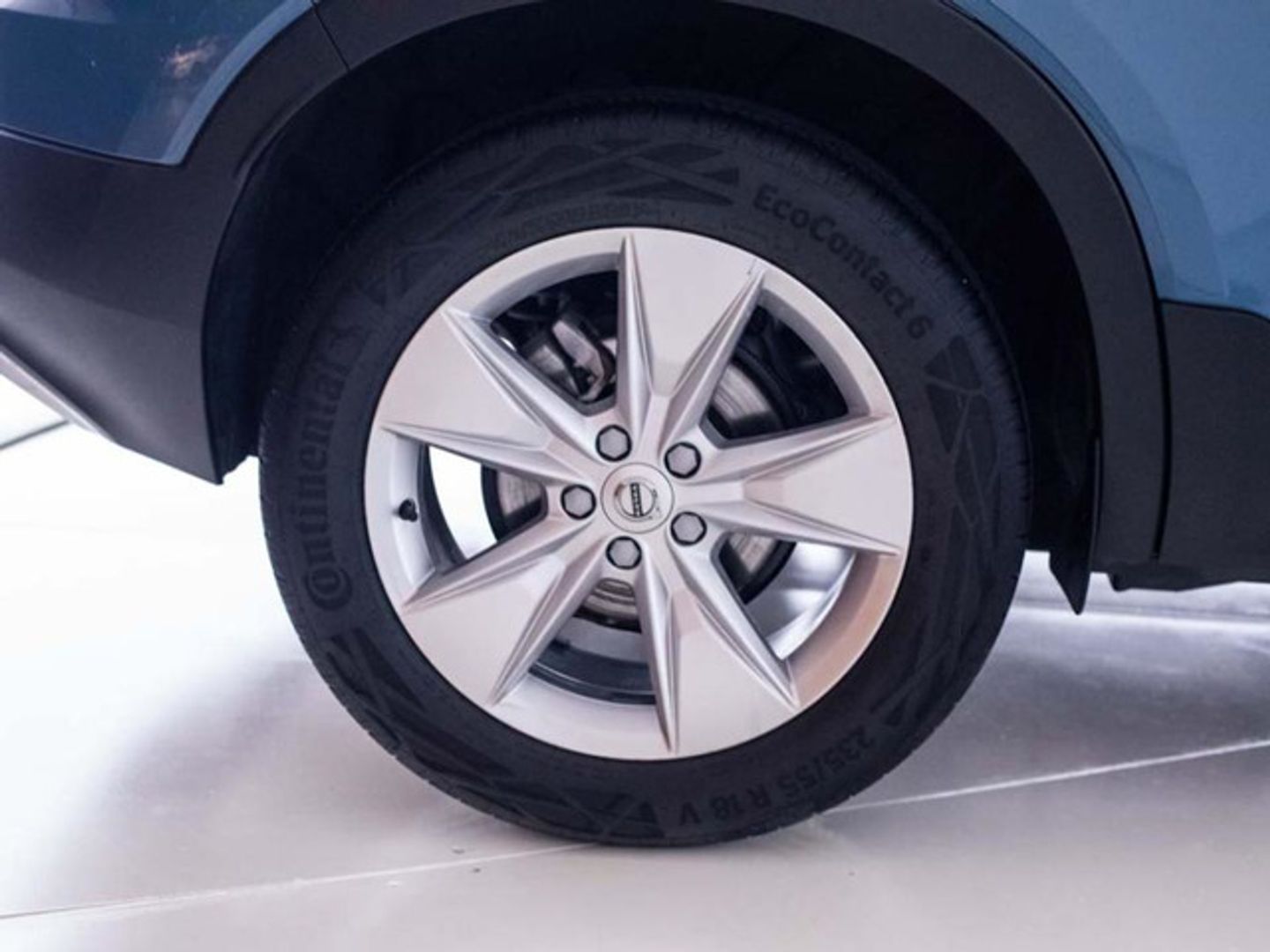 Volvo XC40 T2 Core Auto 95 kW (129 CV)