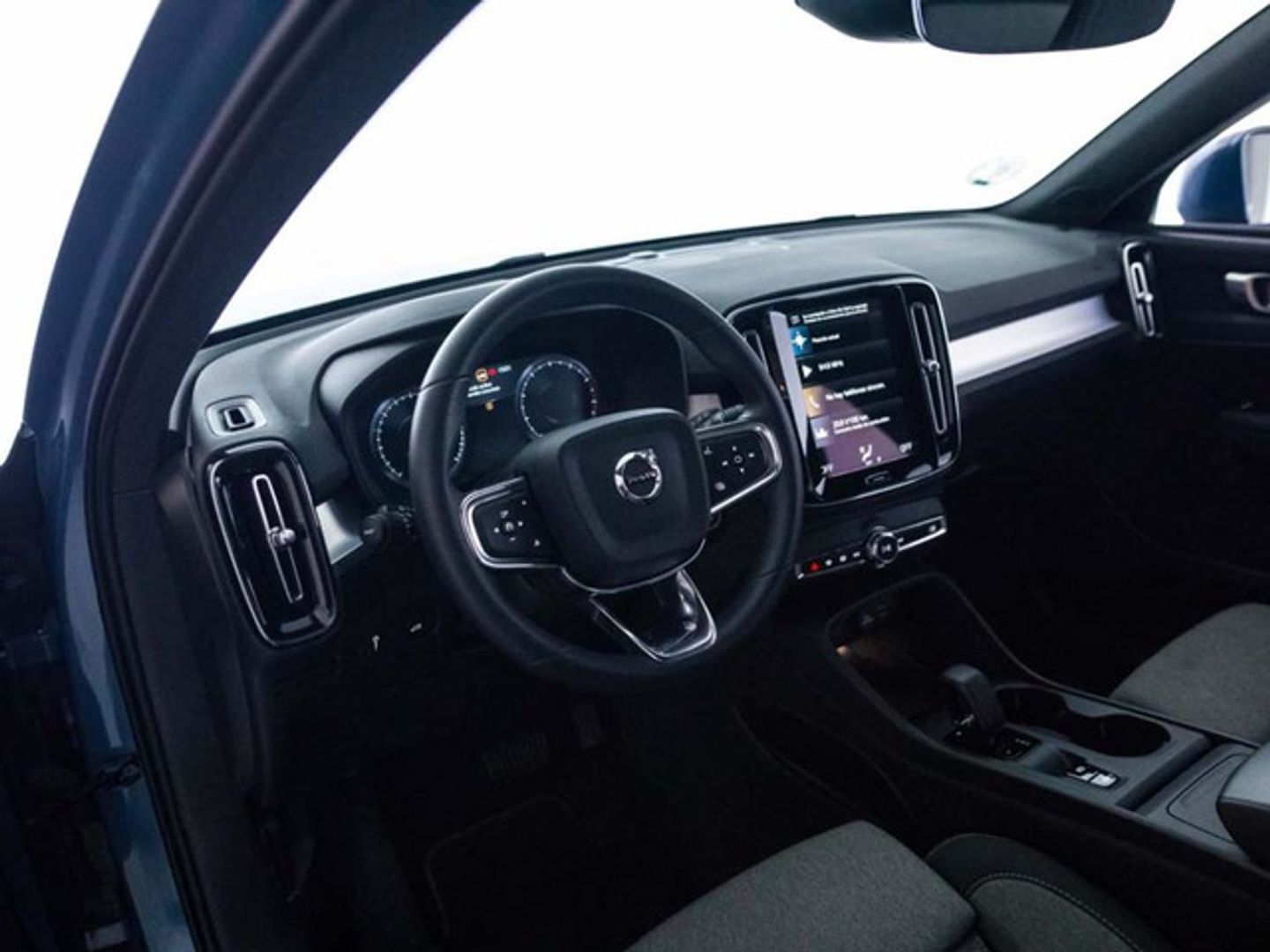 Volvo XC40 T2 Core Auto 95 kW (129 CV)