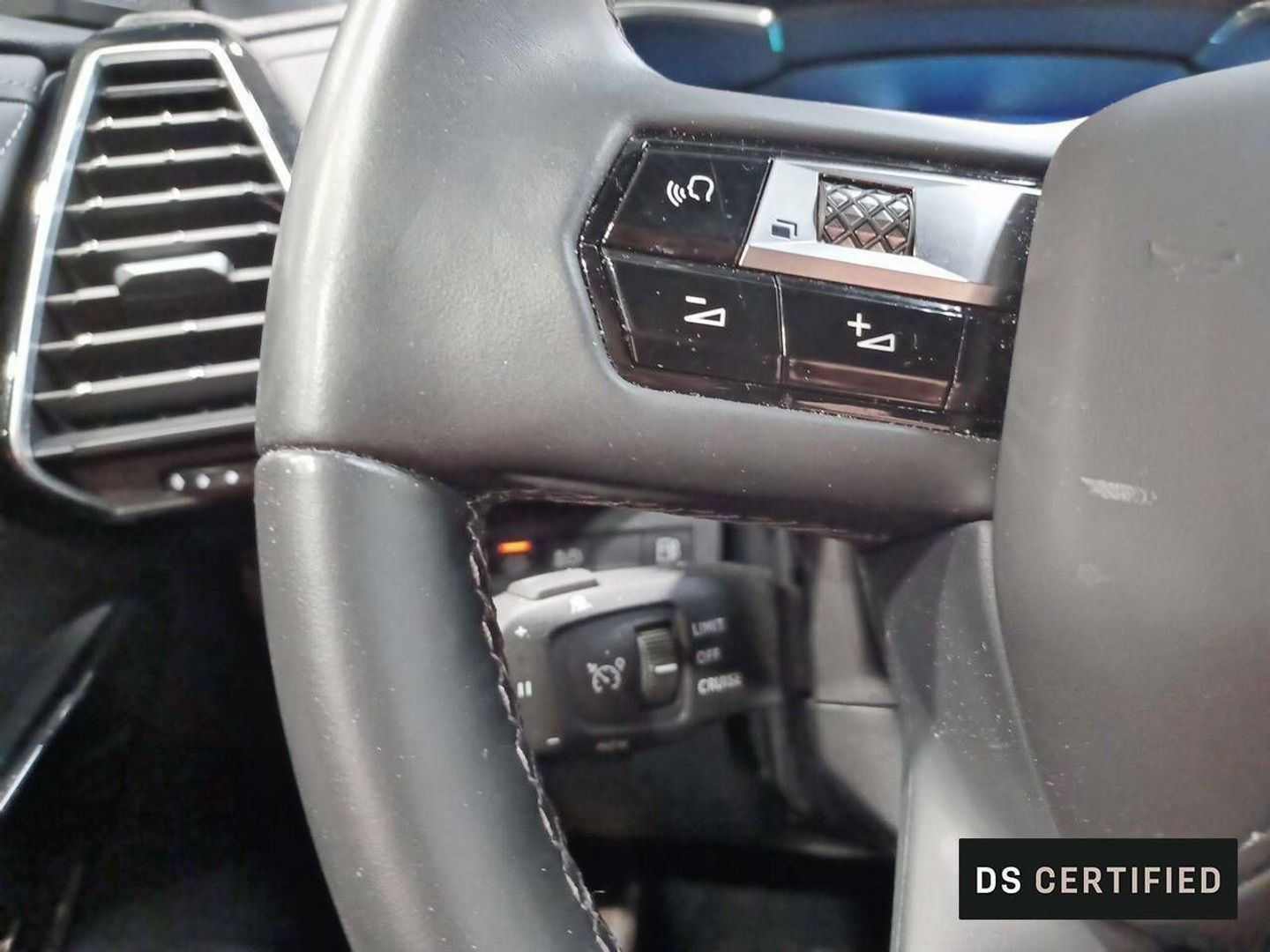 Ds DS7 Crossback E-Tense 300
