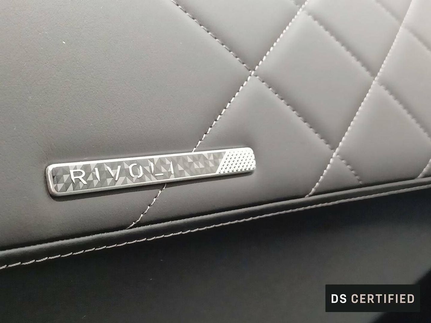 Ds DS7 Crossback E-Tense 300