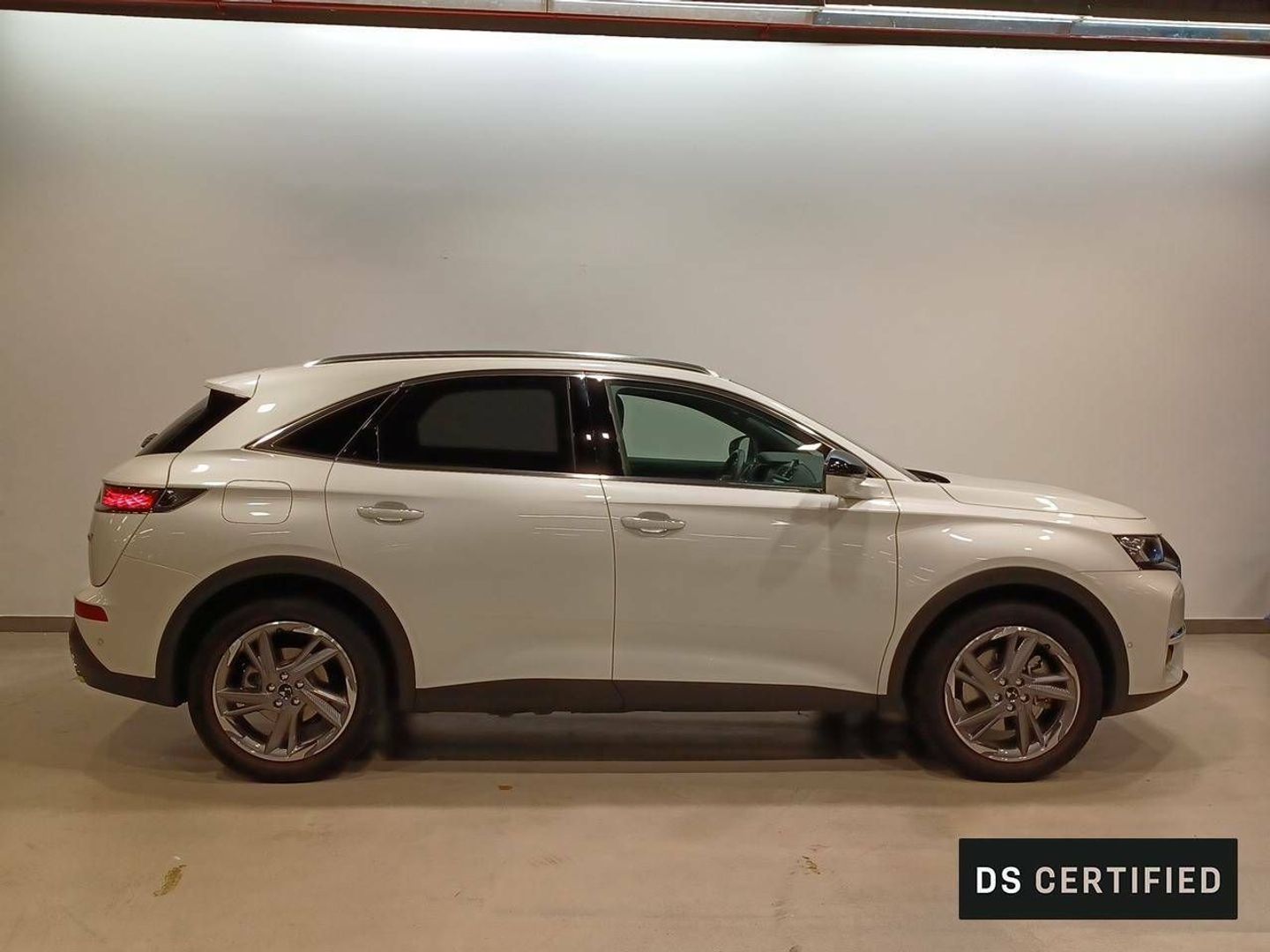 Ds DS7 Crossback E-Tense 300