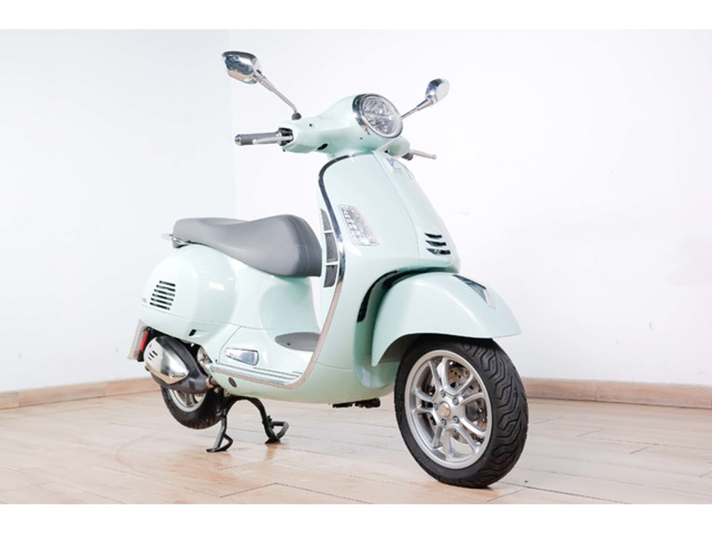 Vespa GTS 300