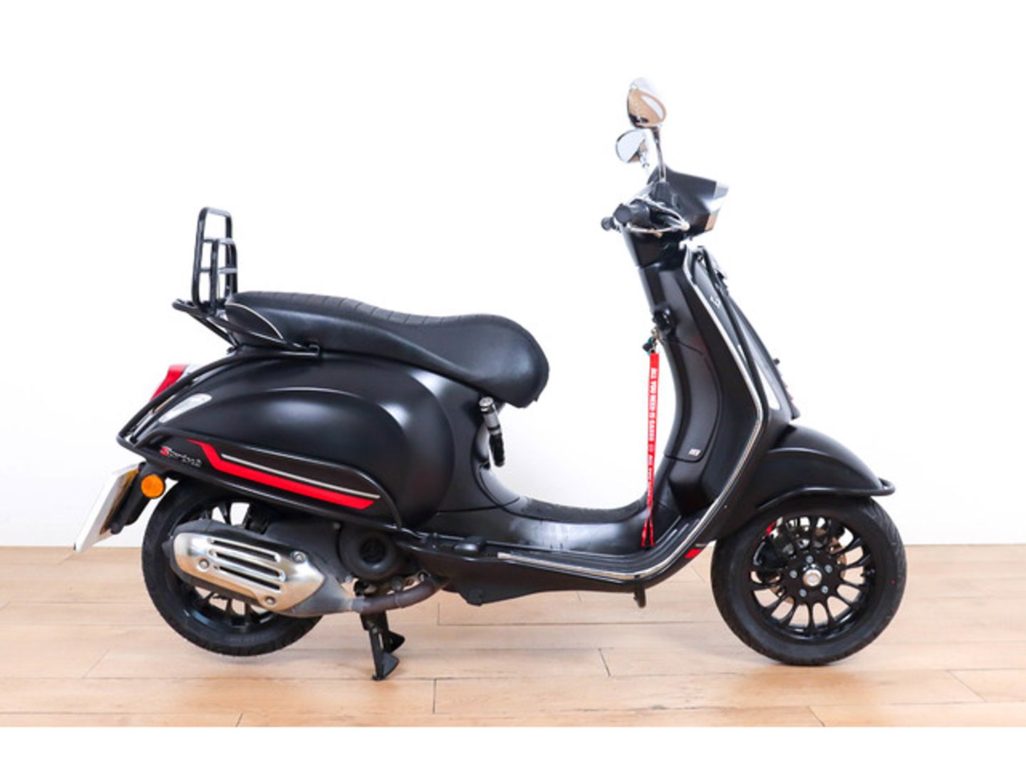 Vespa Sprint 50 Sport Negro Motorcycle