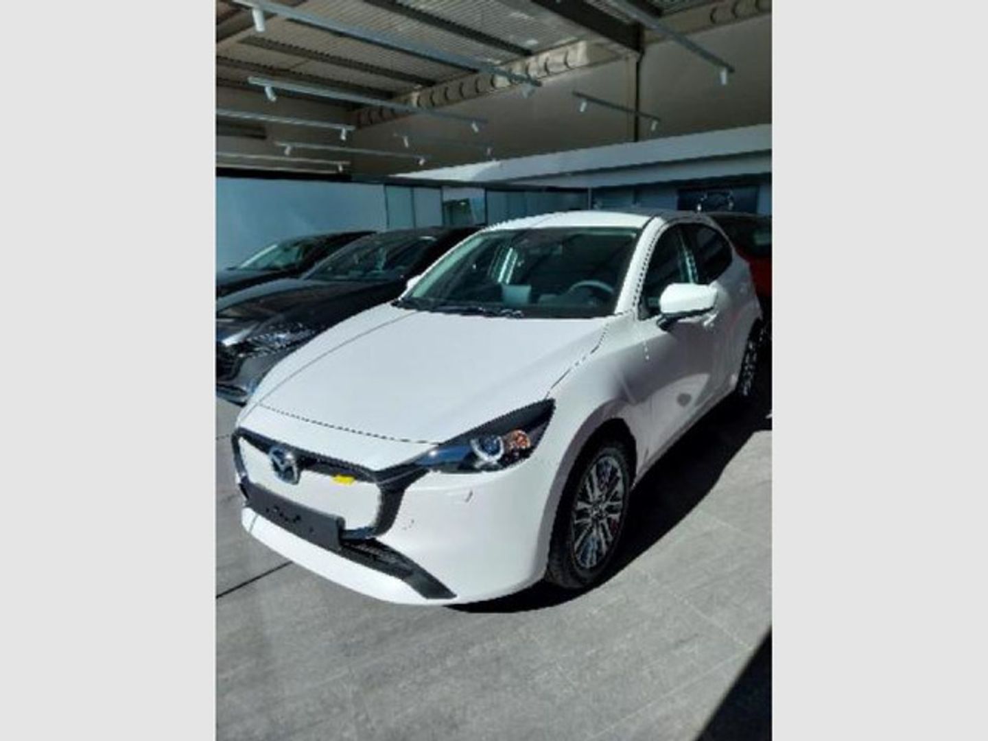 Mazda Mazda 2 1.5 Exclusive-Line Blanco Compact