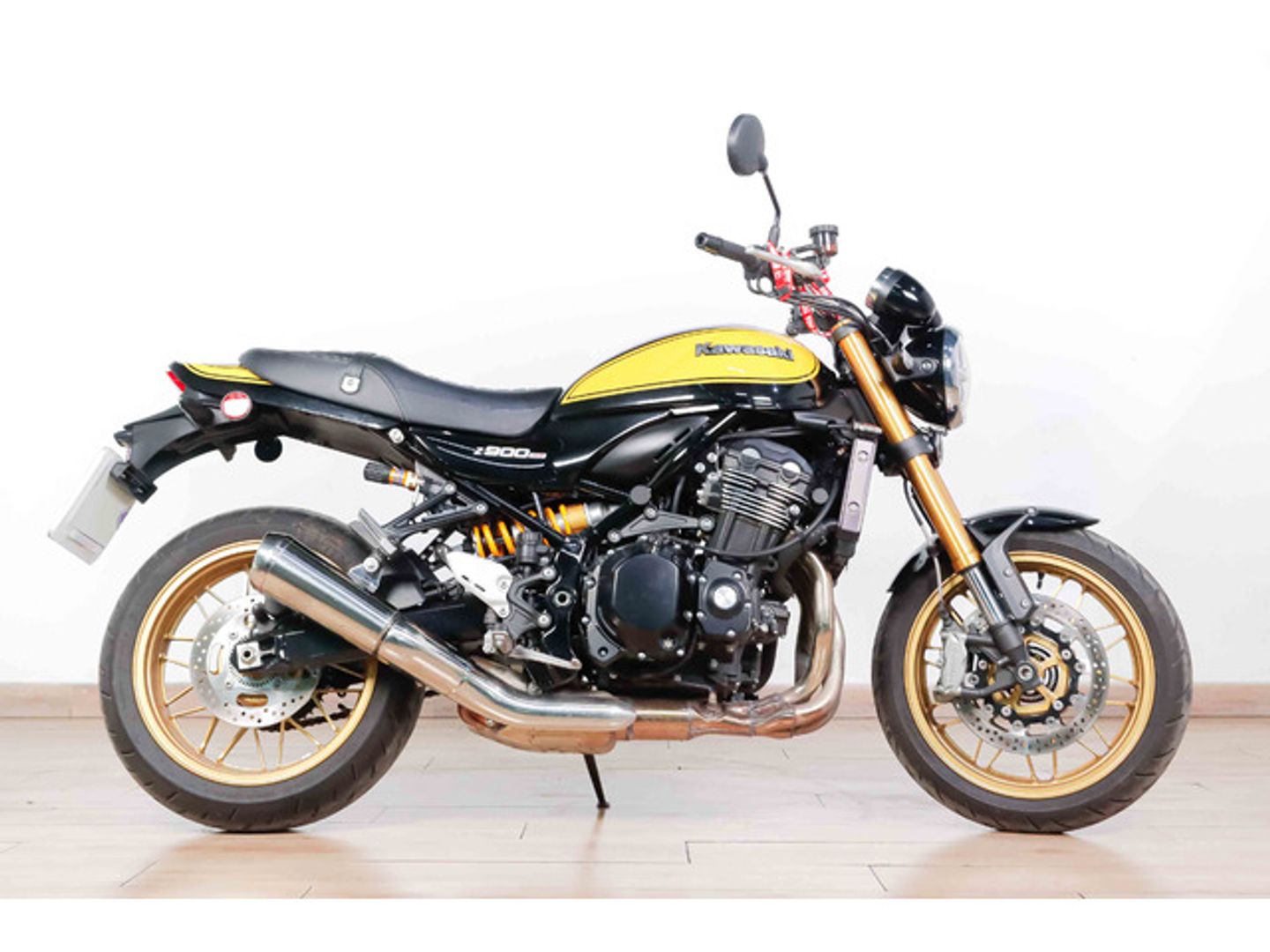 Kawasaki Z 900 RS SE Amarillo Motorcycle