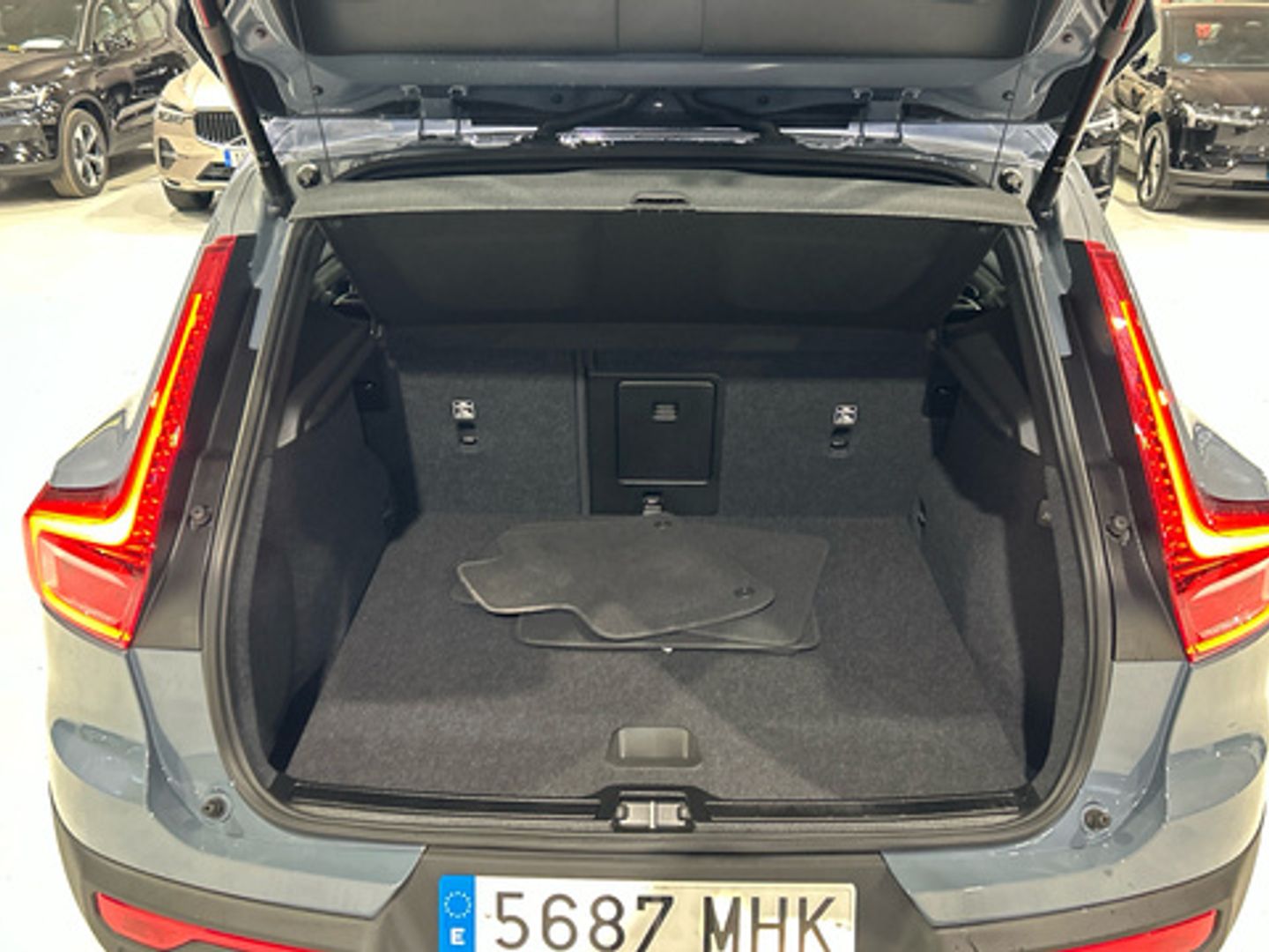 Volvo XC40 T4 Recharge Plus Dark