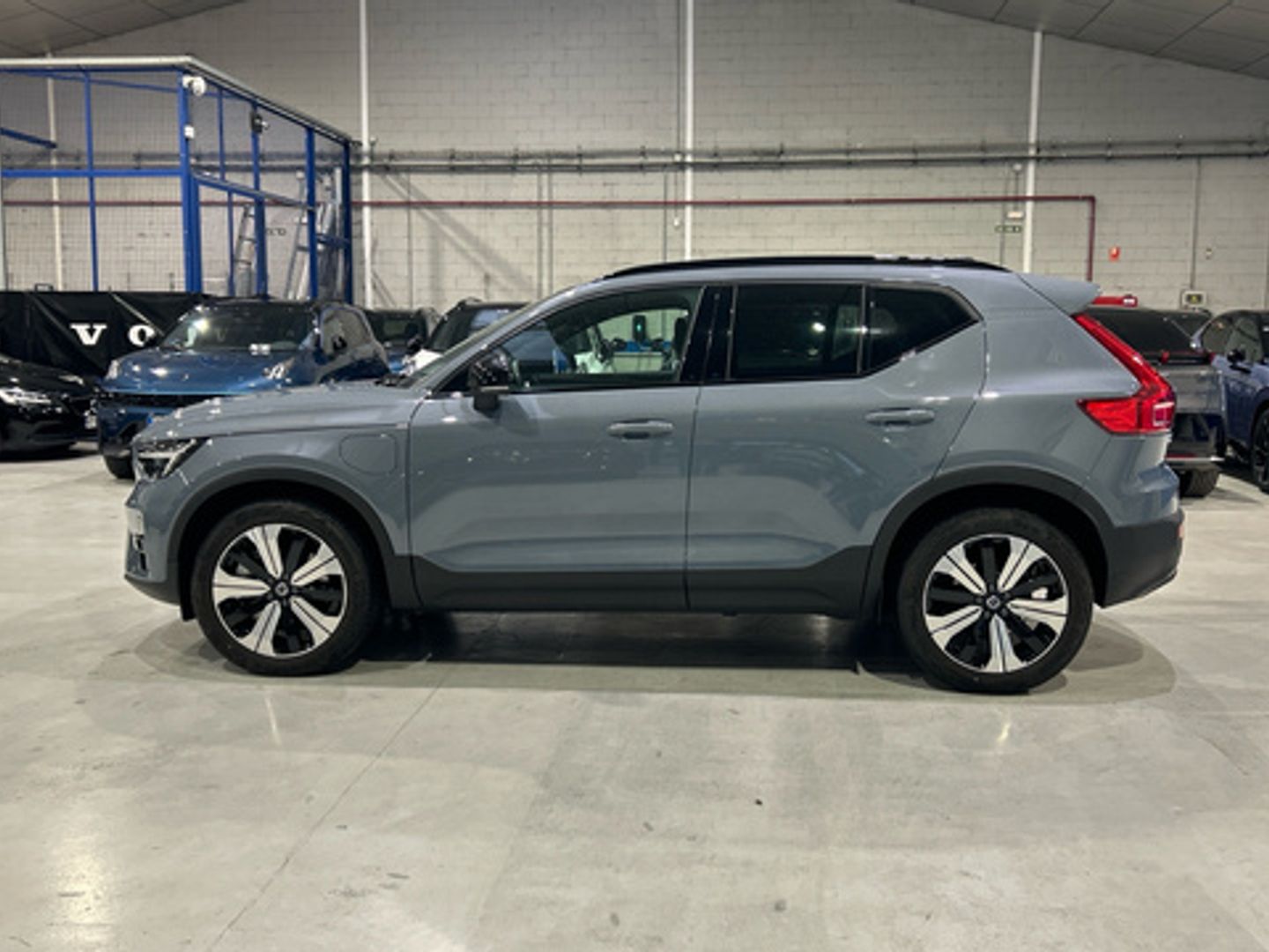 Volvo XC40 T4 Recharge Plus Dark