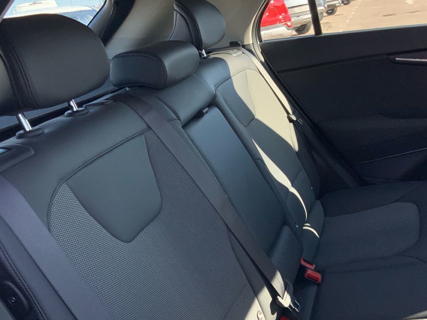 Kia Niro 1.6 GDi HEV Drive 104 kW (141 CV)