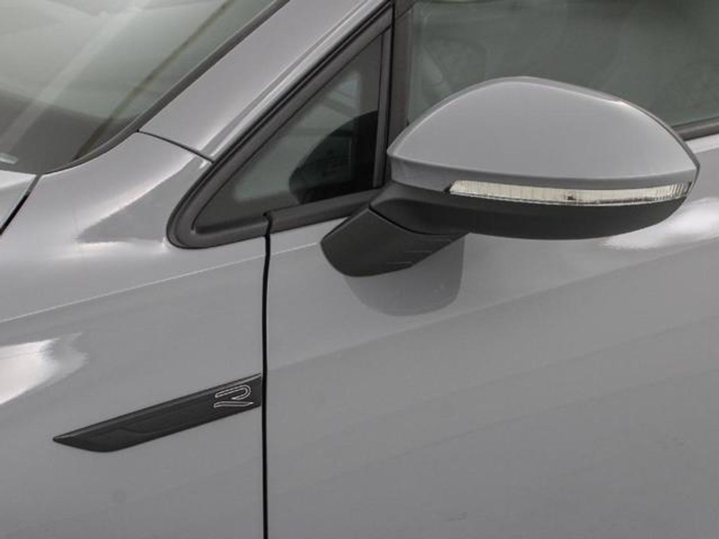 Volkswagen Golf R-Line 1.5 TSI 110 kW (150 CV)