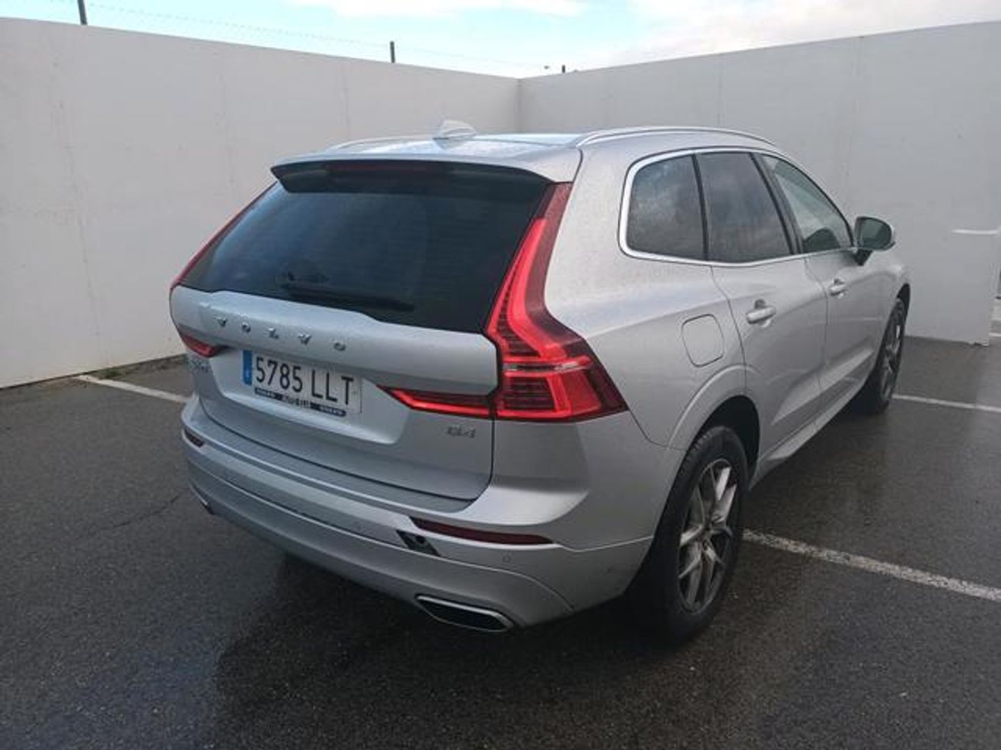 Volvo XC60 B4 G Momentum Pro