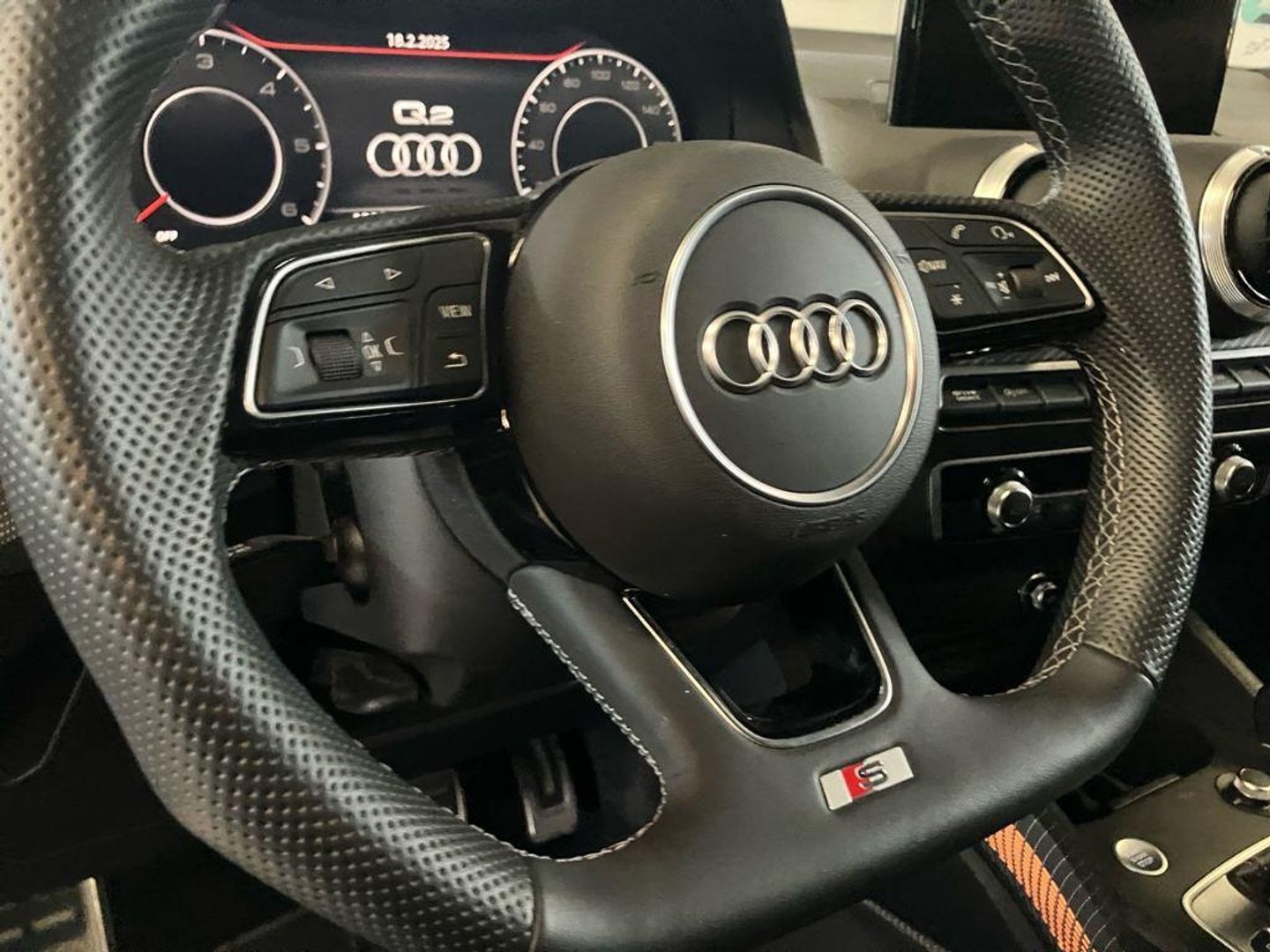 Audi Q2 30 TDI Adrenalin