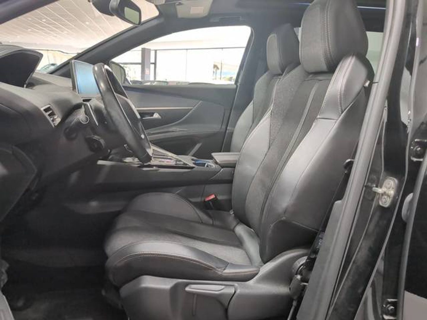 Peugeot 5008 BlueHDI 130 S&S GT EAT8 96 kW (130 CV)