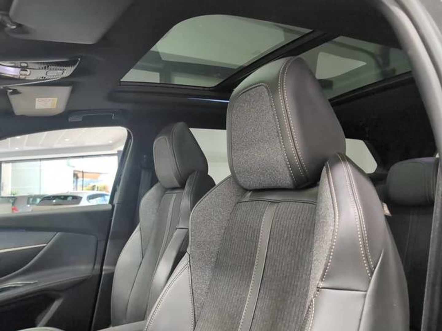 Peugeot 5008 BlueHDI 130 S&S GT EAT8 96 kW (130 CV)