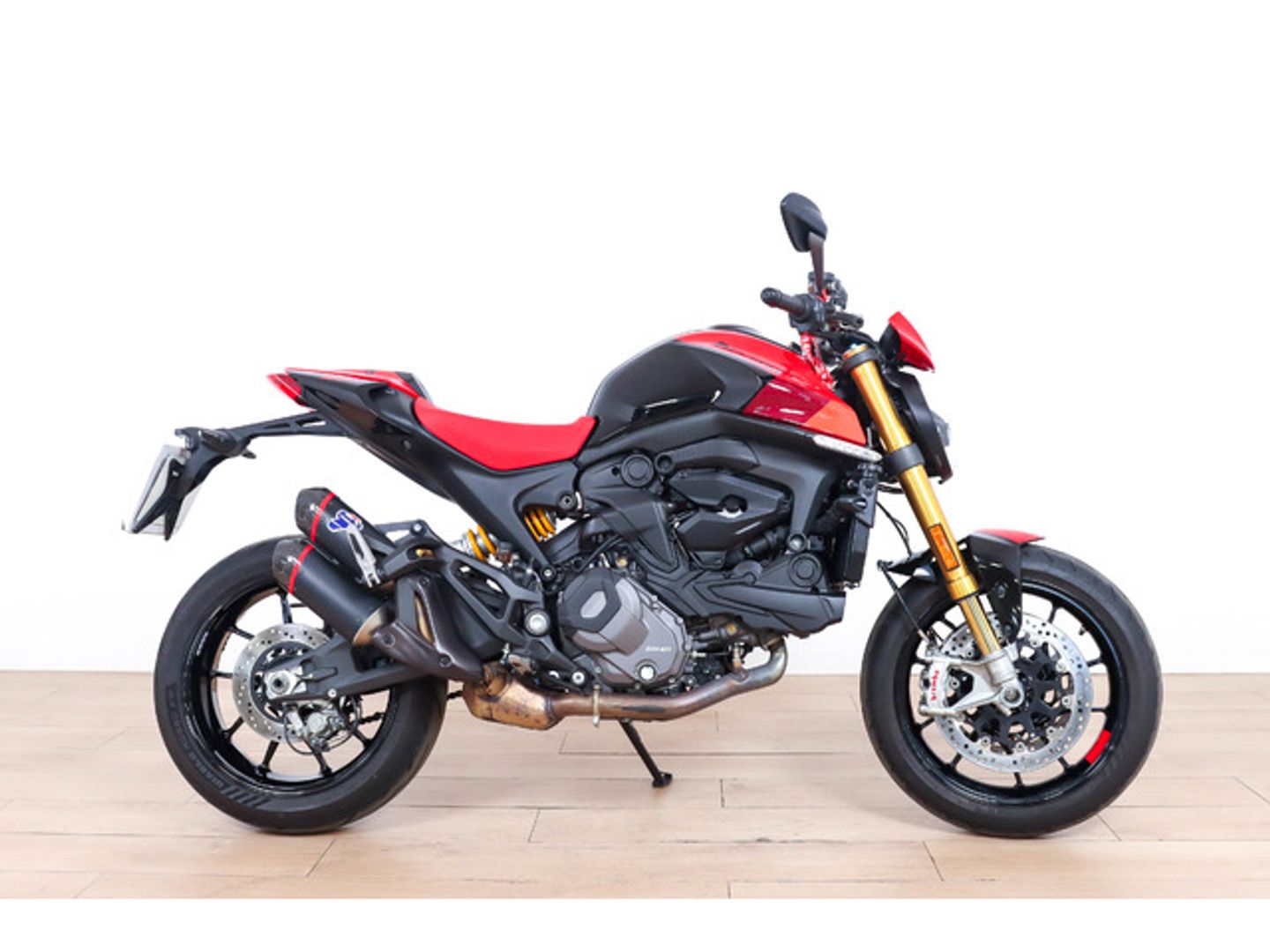 Ducati Monster 937 Negro Motorcycle