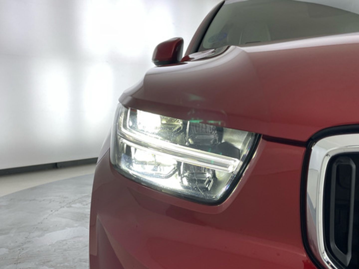Volvo XC40 B4 G Momentum Pro AWD Auto 145 kW (197 CV)