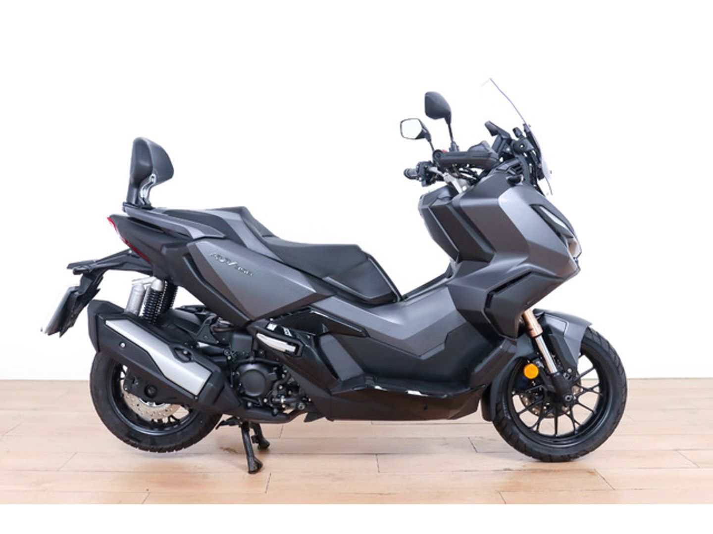 Honda ADV350 Negro Motorcycle