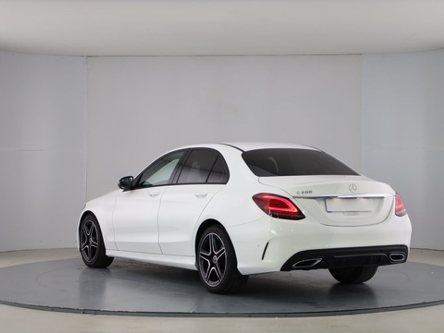 Mercedes-Benz Clase C 200 135 kW (184 CV)