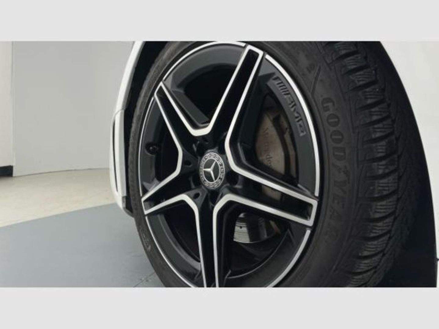 Mercedes-Benz Clase C 200 135 kW (184 CV)