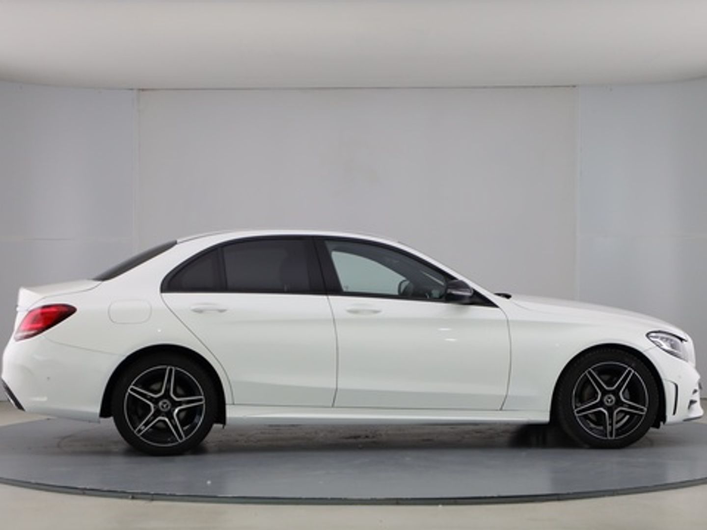 Mercedes-Benz Clase C 200 135 kW (184 CV)