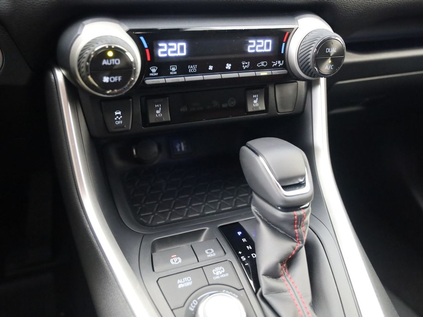 Suzuki Across 2.5 PHEV 4WD 225 kW (306 CV)