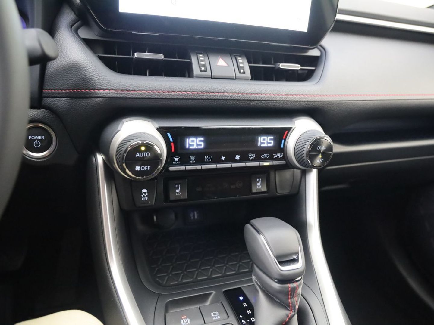 Suzuki Across 2.5 PHEV 4WD 225 kW (306 CV)