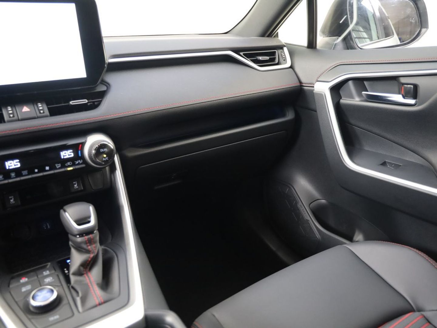 Suzuki Across 2.5 PHEV 4WD 225 kW (306 CV)