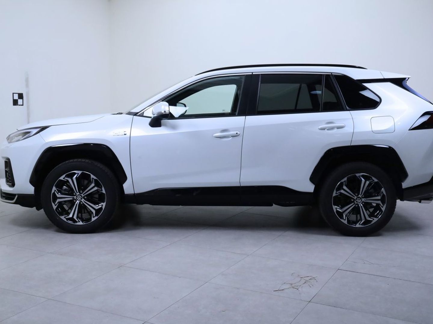 Suzuki Across 2.5 PHEV 4WD 225 kW (306 CV)