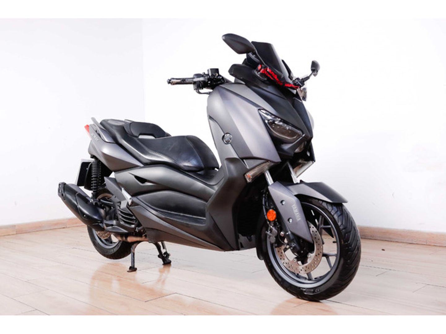 Yamaha X-Max 125