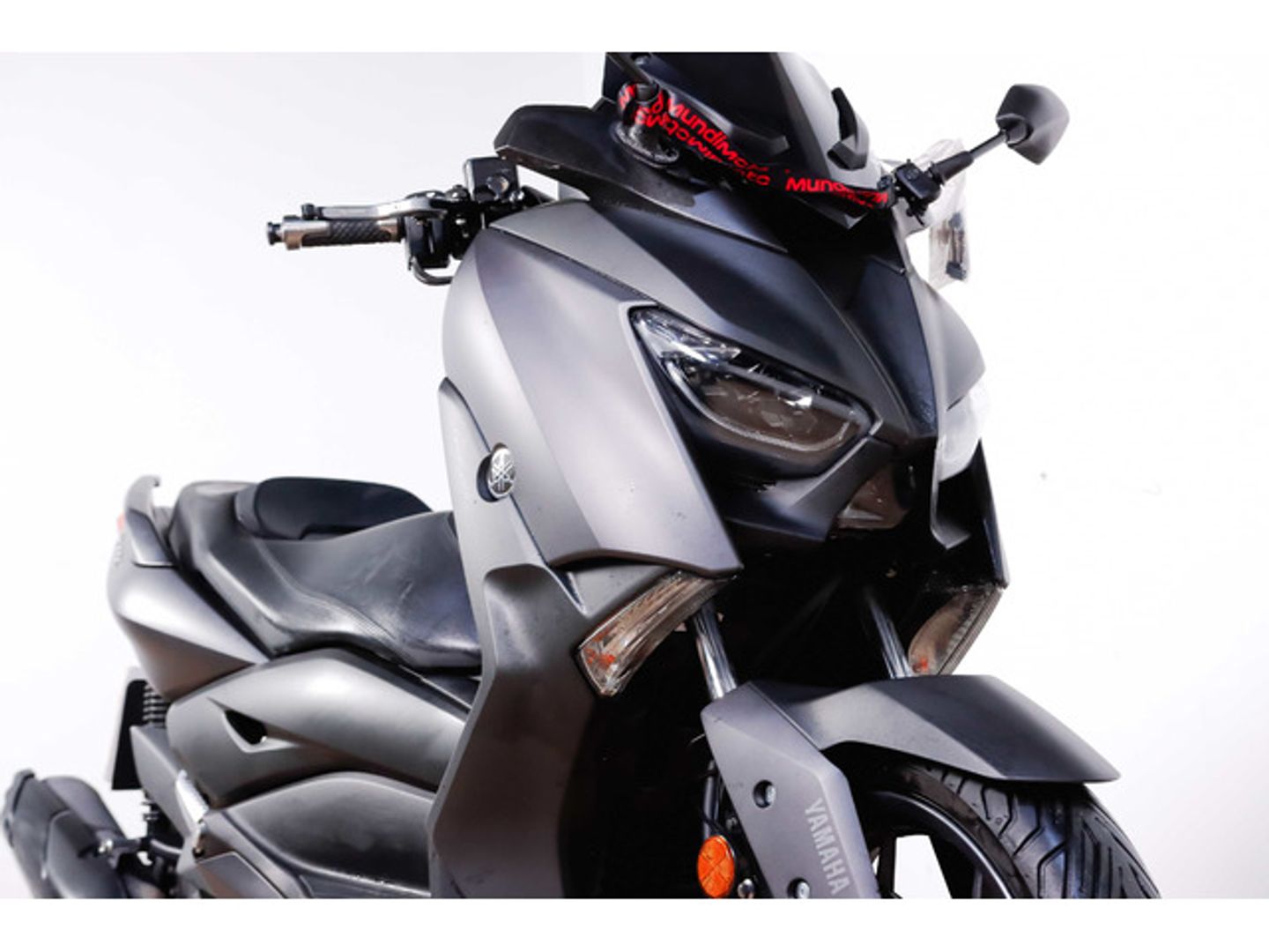 Yamaha X-Max 125