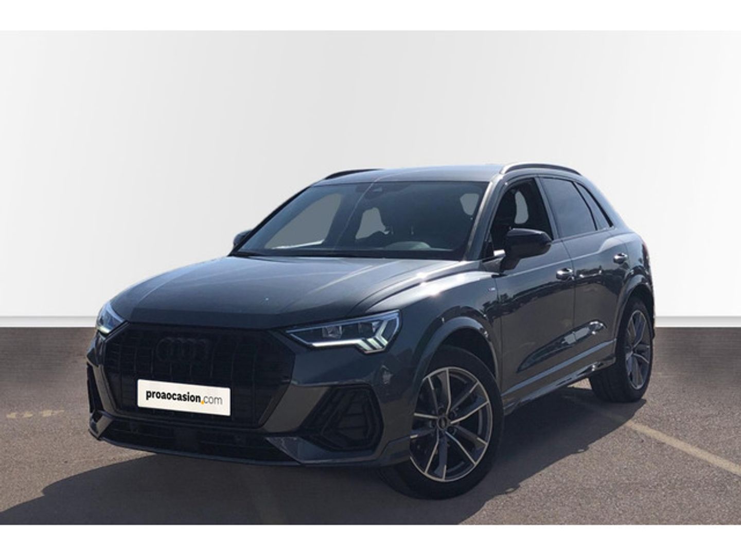 Audi Q3 35 TFSI Black line Gris SUV