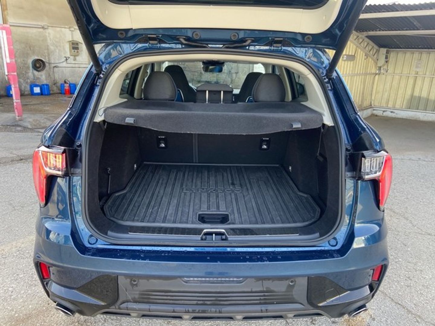 Lynk & Co 01 1.5 PHEV -