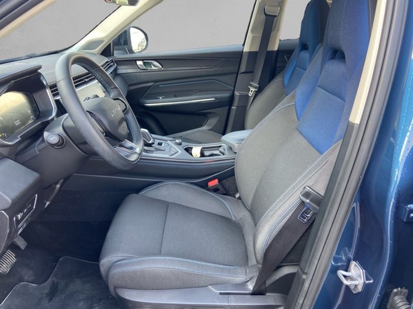 Lynk & Co 01 1.5 PHEV -