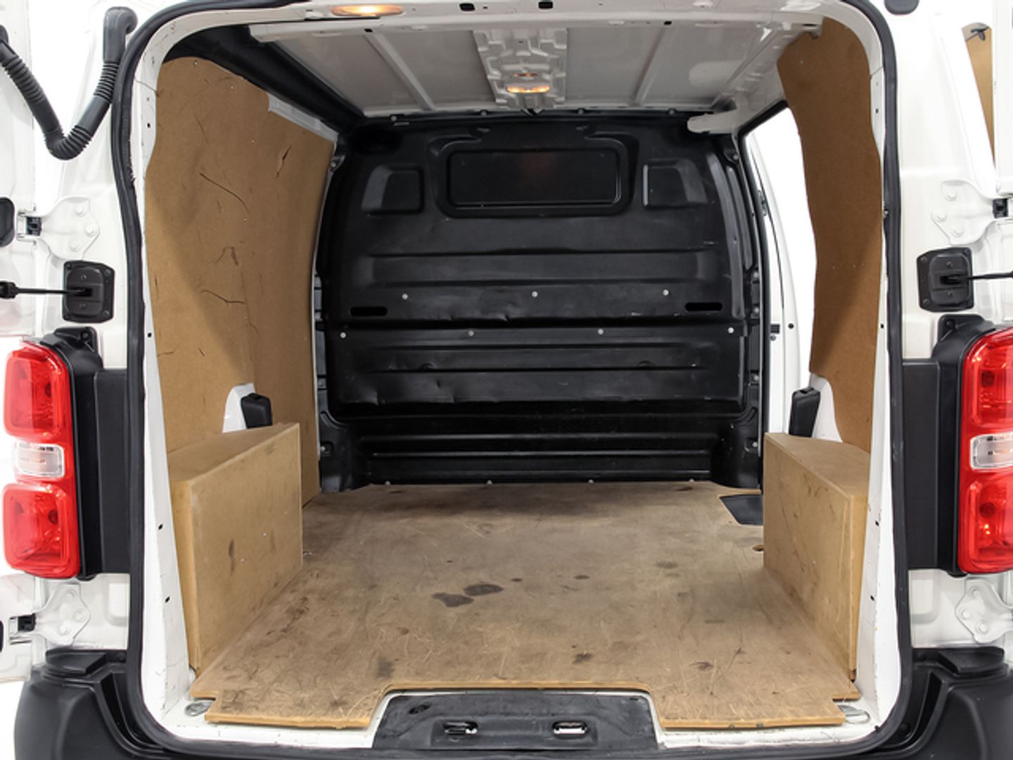 Fiat Scudo Furgon 1.5 BlueHDI L1 Business 75 kW (102 CV)