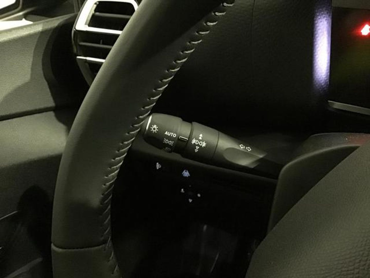 Citroen C4 X Hybrid 136 e-DCS6 Plus 100 kW (136 CV)
