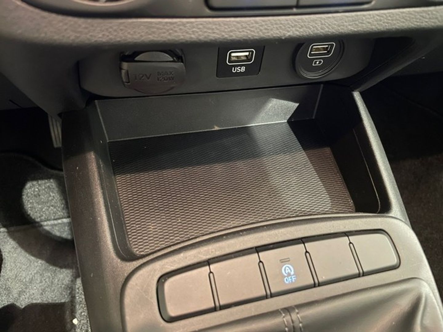 Hyundai i10 1.0 Essence 49 kW (67 CV)