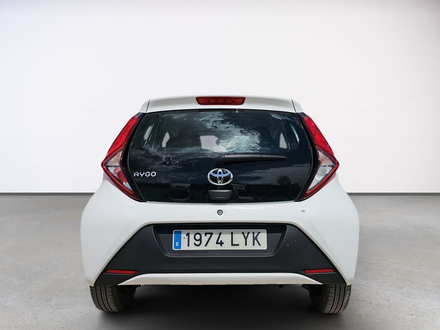 Toyota Aygo 1.0 70 x-play 53 kW (72 CV)