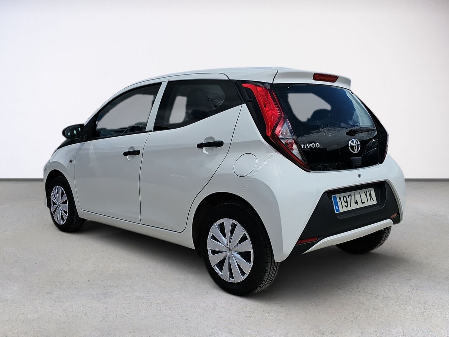 Toyota Aygo 1.0 70 x-play 53 kW (72 CV)