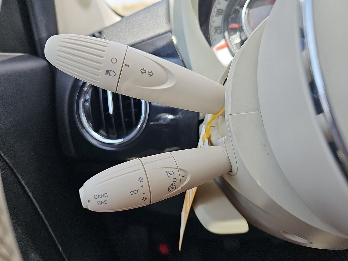 Fiat 500 1.0 Hybrid Dolcevita 51 kW (70 CV)