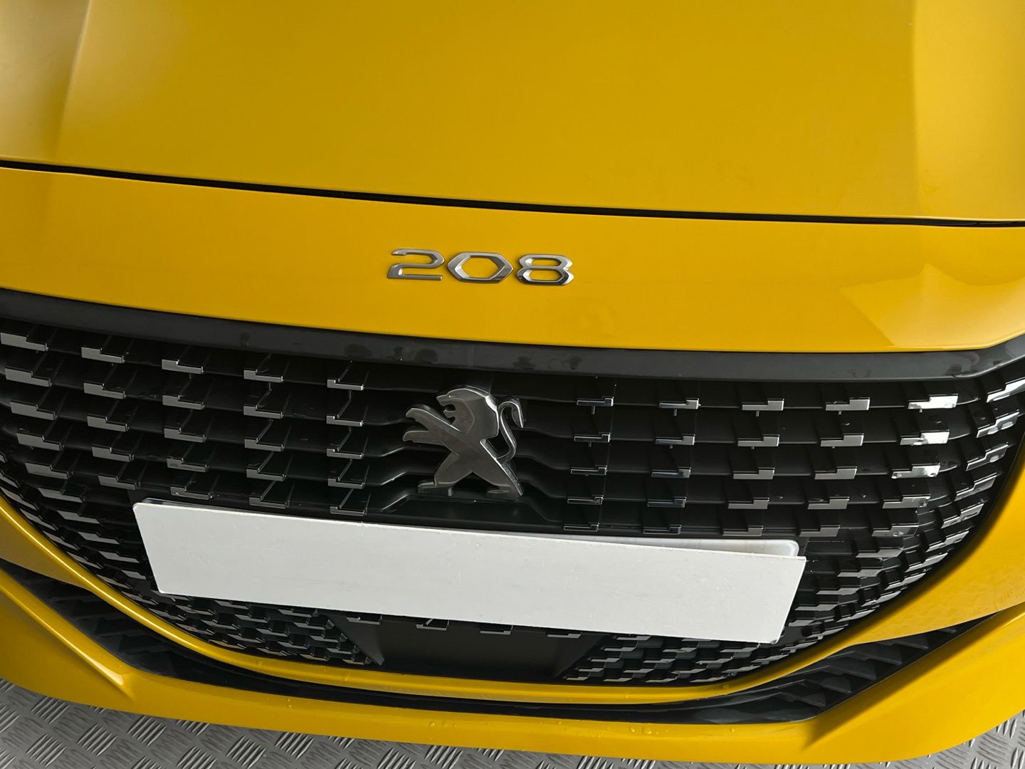Peugeot 208 BlueHDi 100 Active Pack