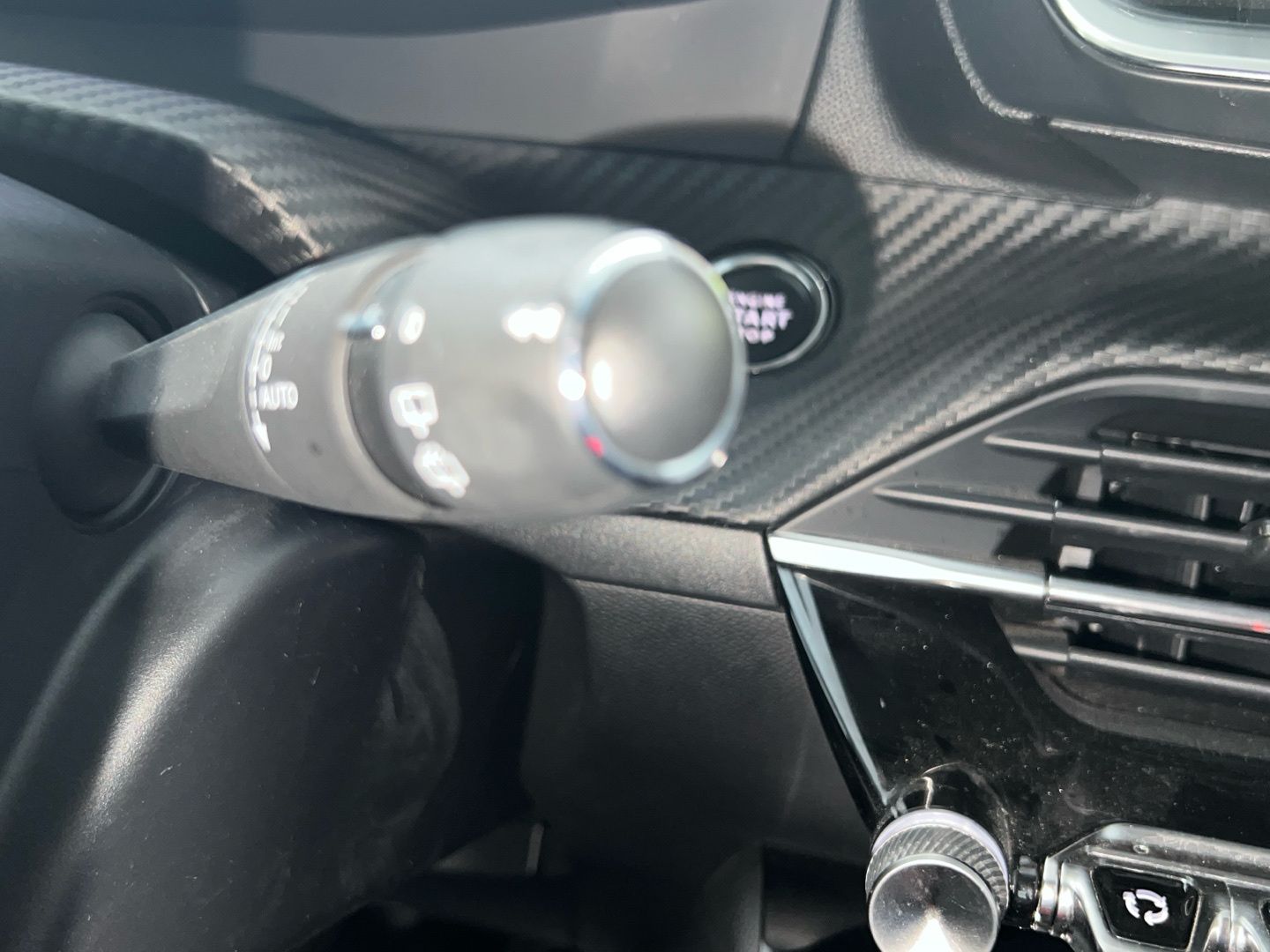 Peugeot 208 BlueHDi 100 Active Pack