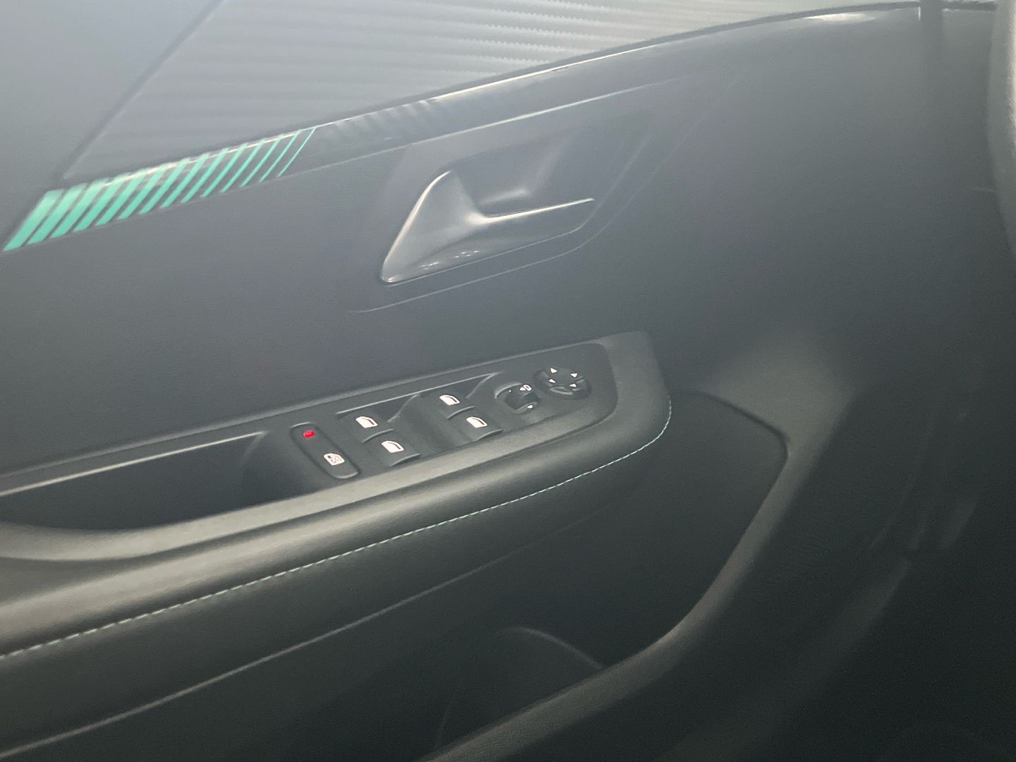 Peugeot 208 BlueHDi 100 Active Pack
