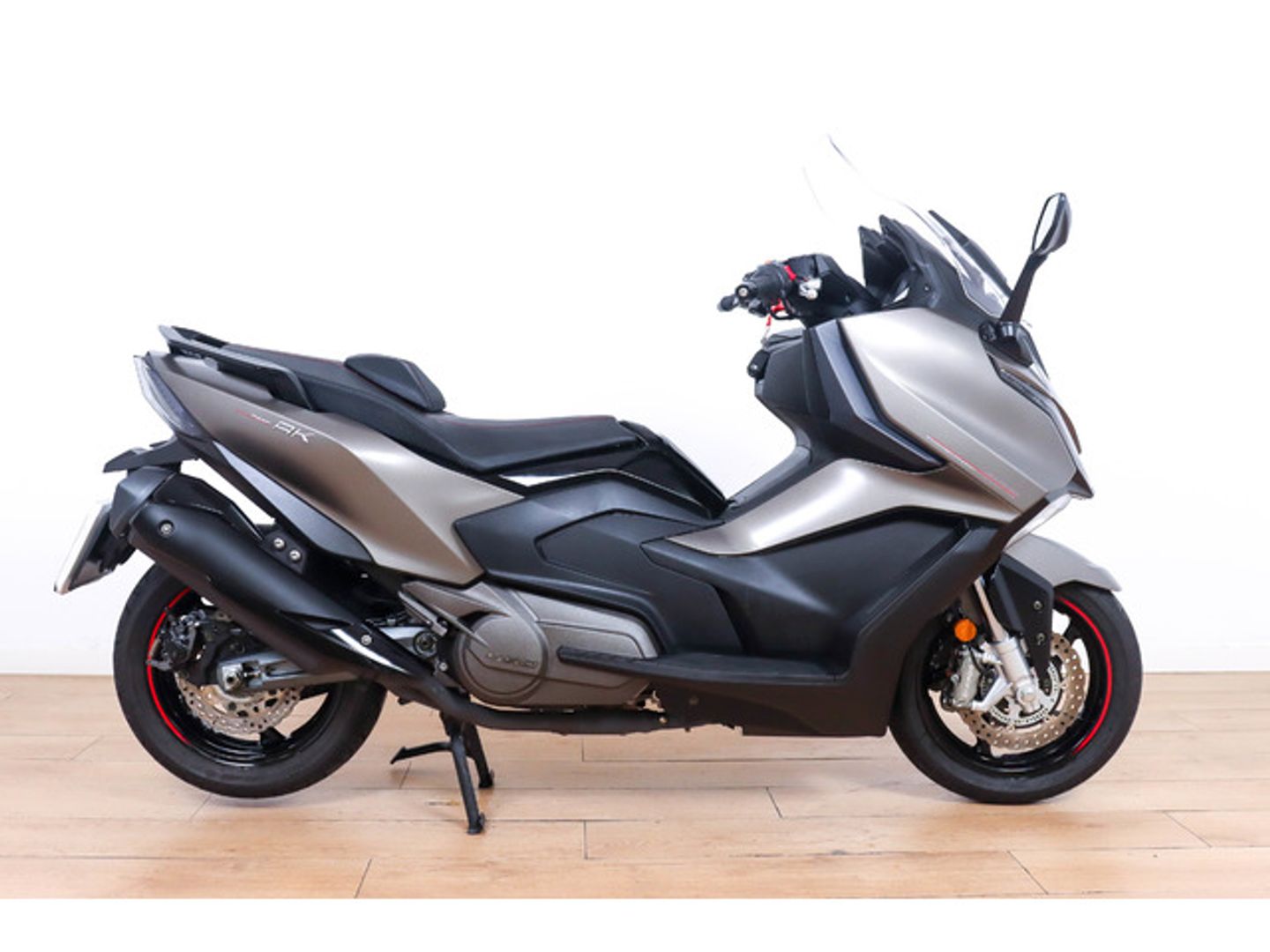 Kymco AK550 Gris Motorcycle