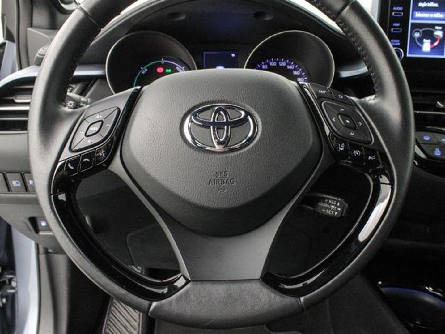 Toyota C-HR 180H Advance Luxury