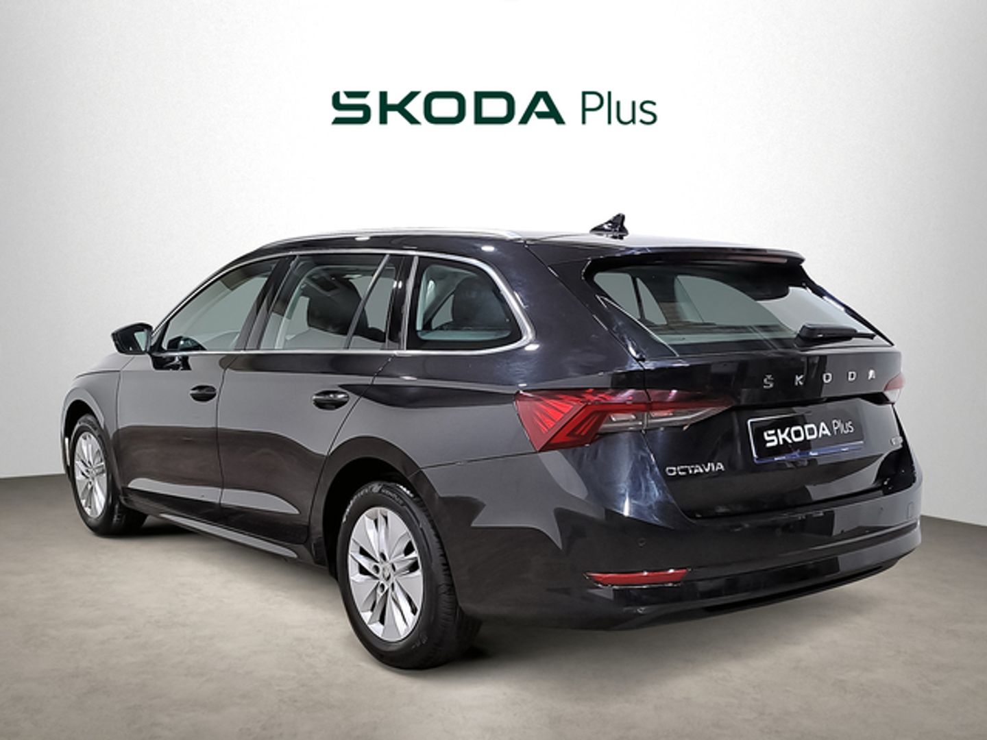 Skoda Octavia Combi 1.5 TSI m-HEV Ambition Plus DSG 110 kW (150 CV)