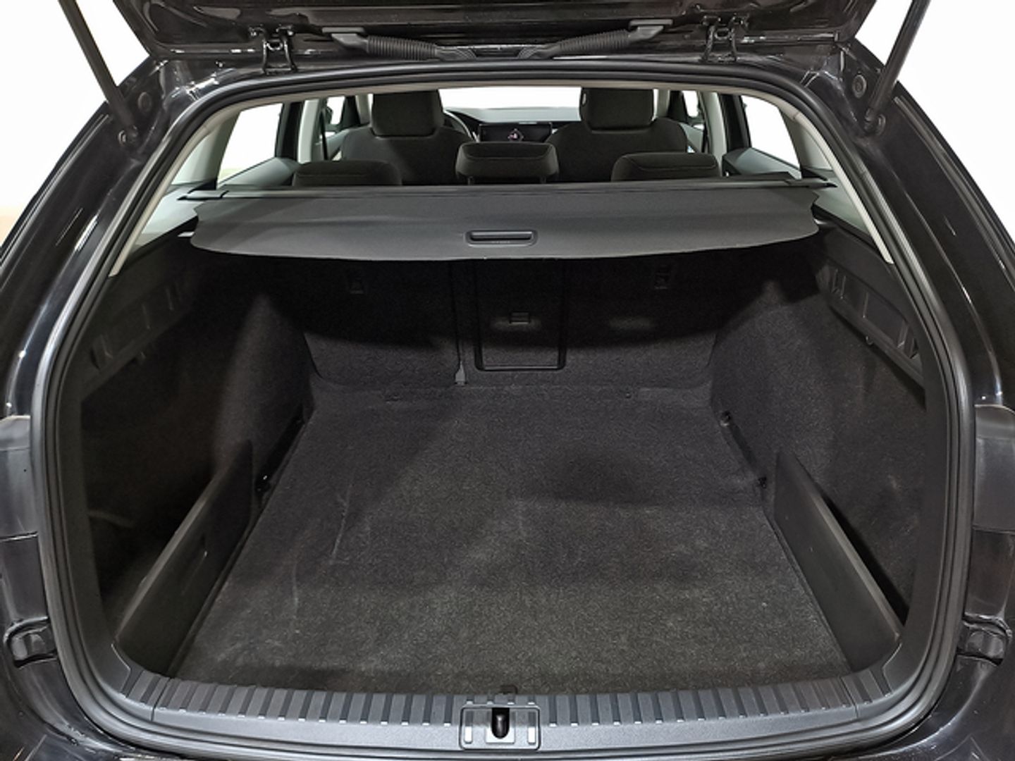 Skoda Octavia Combi 1.5 TSI m-HEV Ambition Plus DSG 110 kW (150 CV)