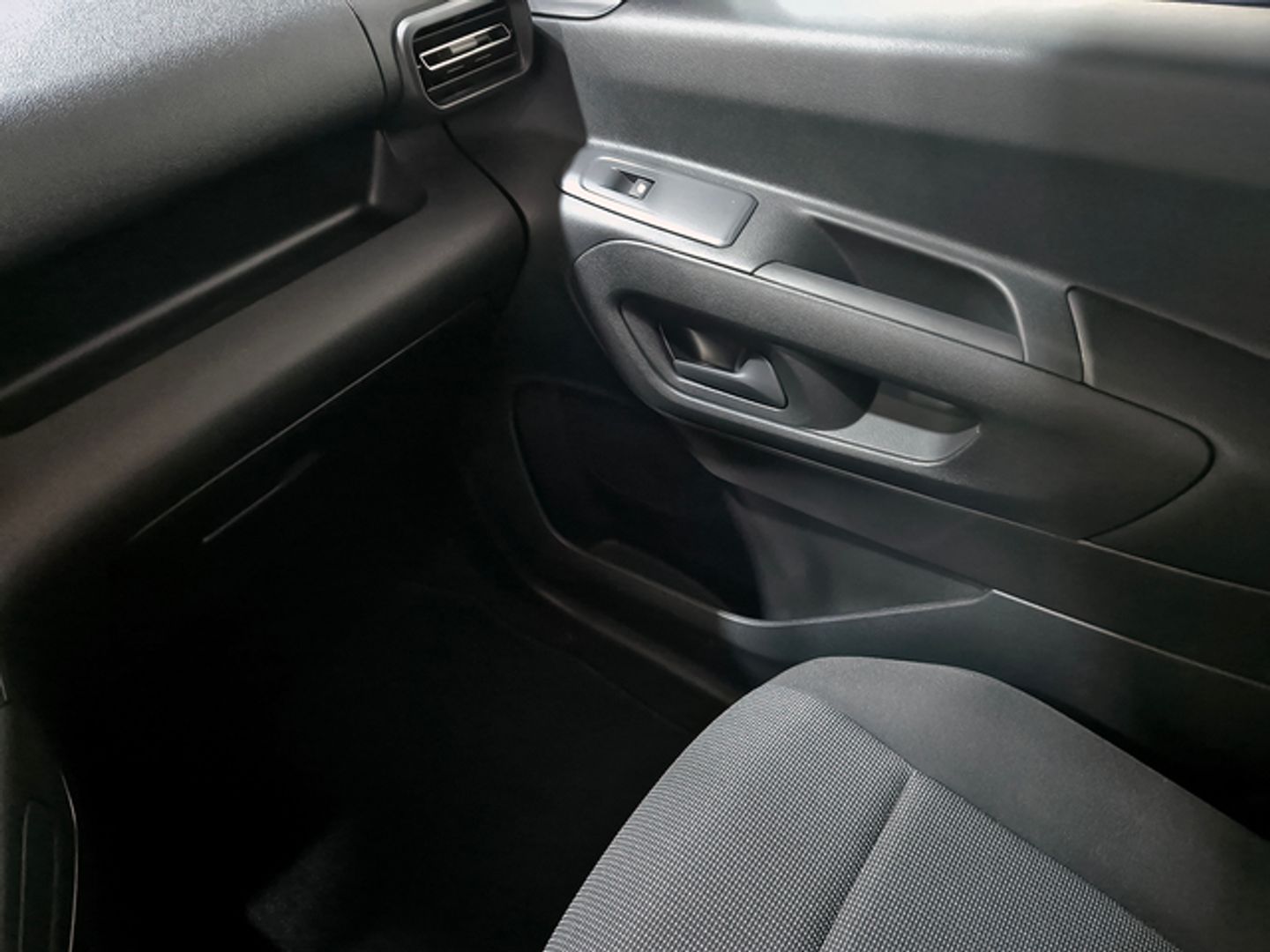 Opel Combo Cargo 1.5 Diesel L 650kg 75 kW (102 CV)