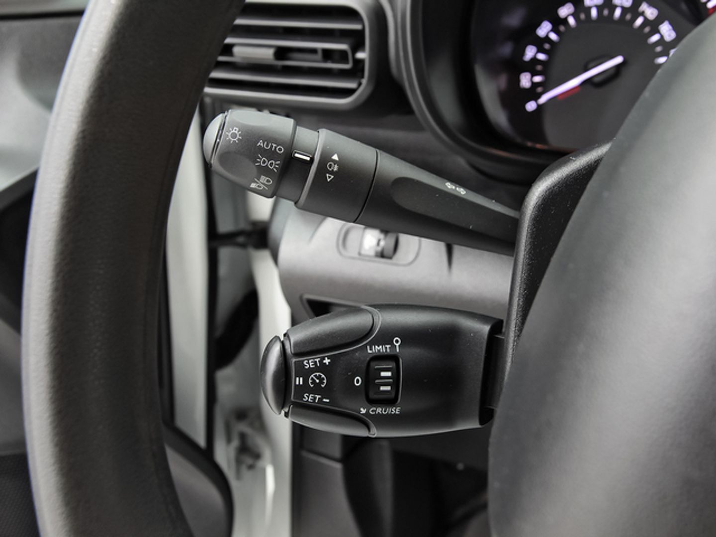 Citroen Berlingo Furgon BlueHDi 100 Talla M Control 75 kW (102 CV)