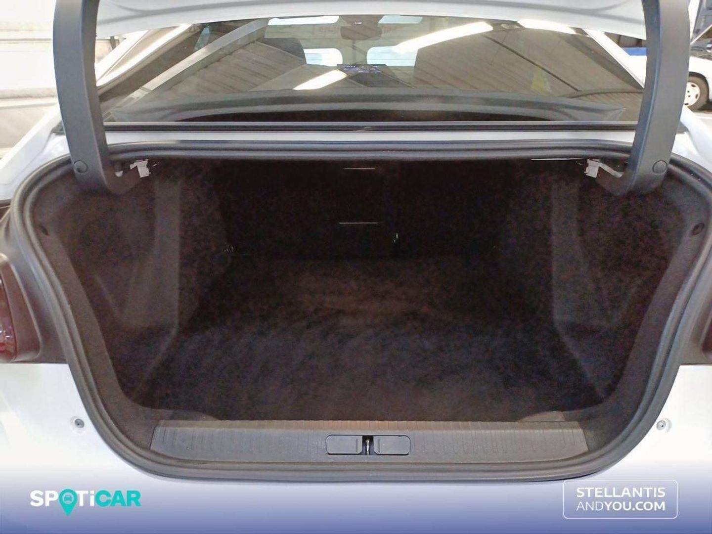 Citroen ë-C4 X 50KWh eléctrico Shine 100 kW (136 CV)
